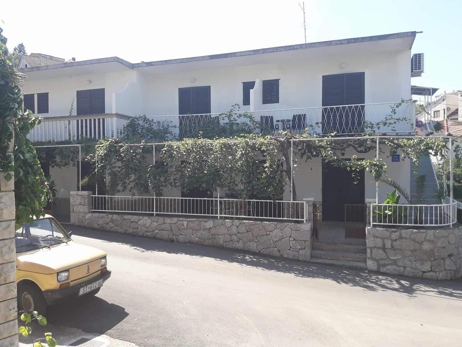 Apartments Milatic Jelsa  Exterior photo
